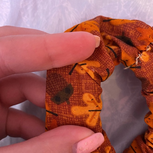 Handmade autumn 🍂 scrunchie! - Picture 3 of 4